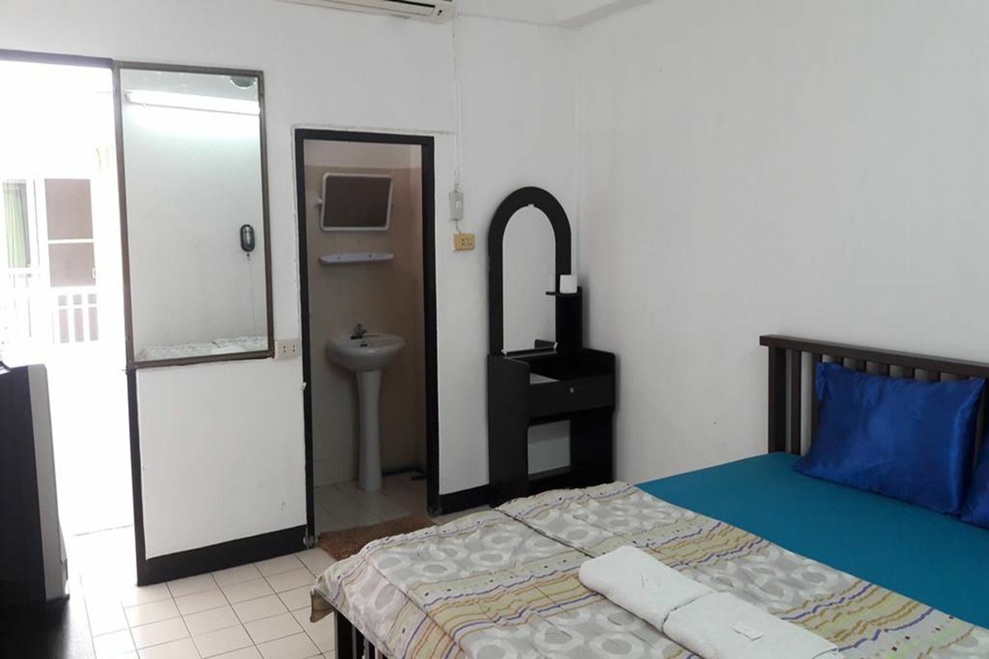 Md Rose Apartment Bangkok Kültér fotó